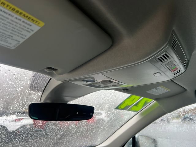 Used 2024 Volkswagen Tiguan Wolfsburg Edition image 31