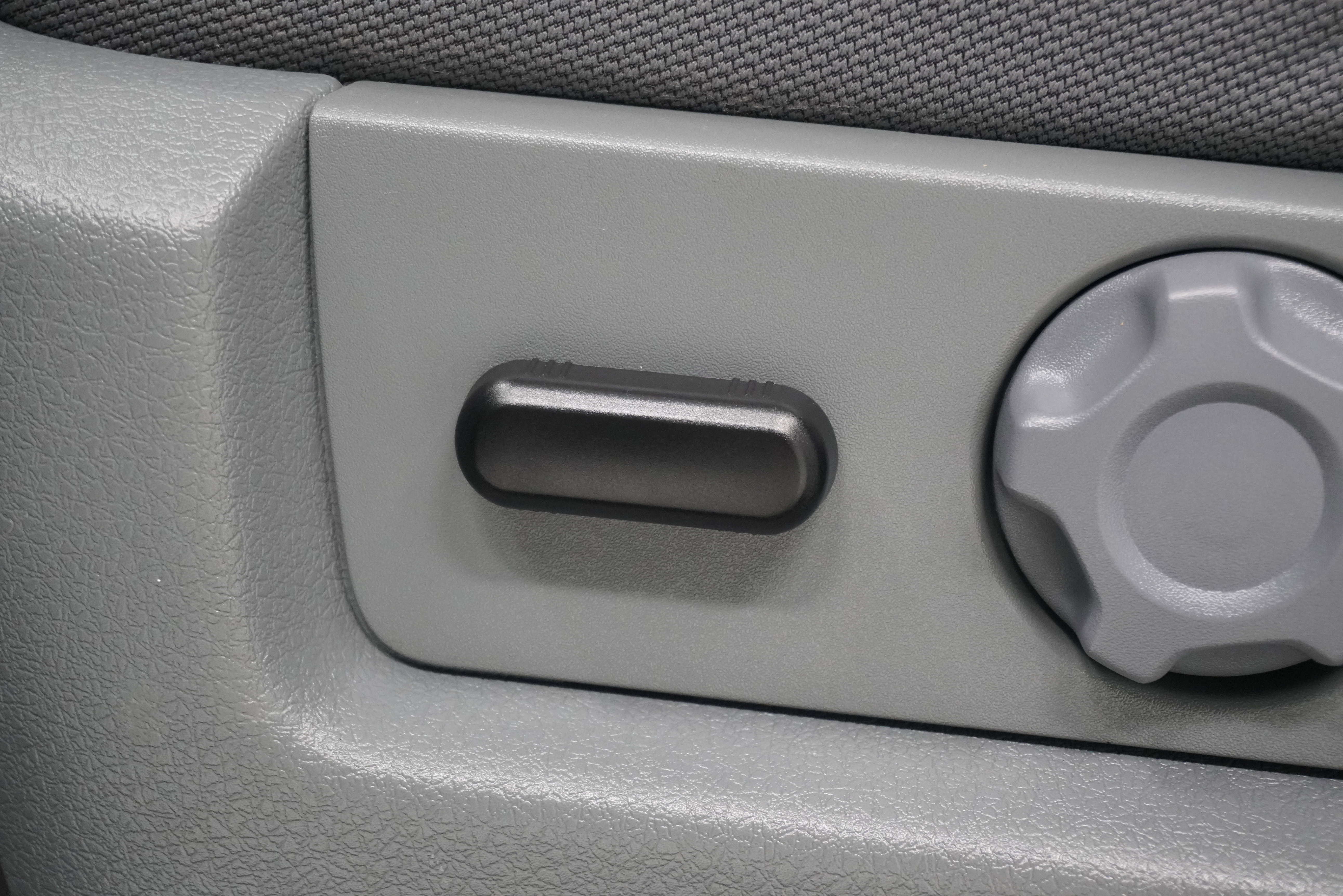 Used 2013 Ford F150 XLT w/ Mid Equipment Group image 14