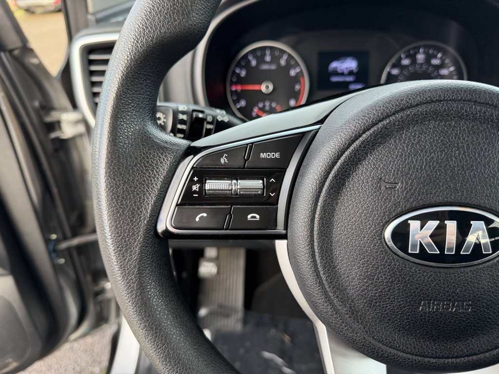 Used 2022 Kia Sportage LX image 17