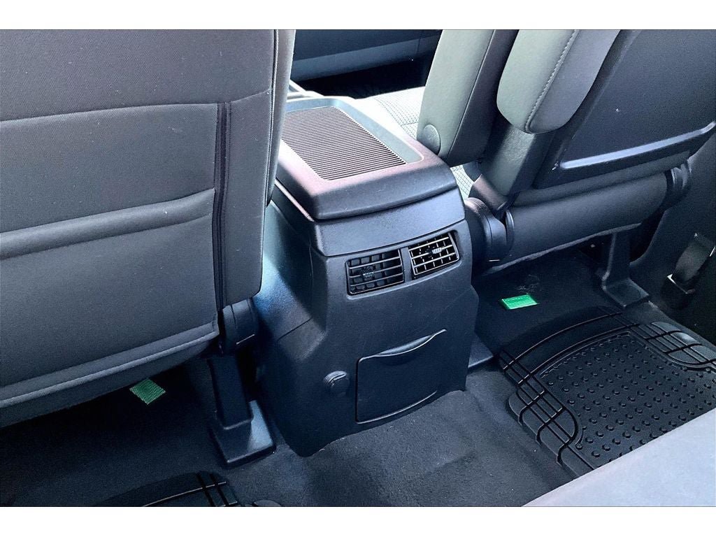 Used 2010 Nissan Titan SE w/ SE Value Truck Pkg AWD/4WD image 24