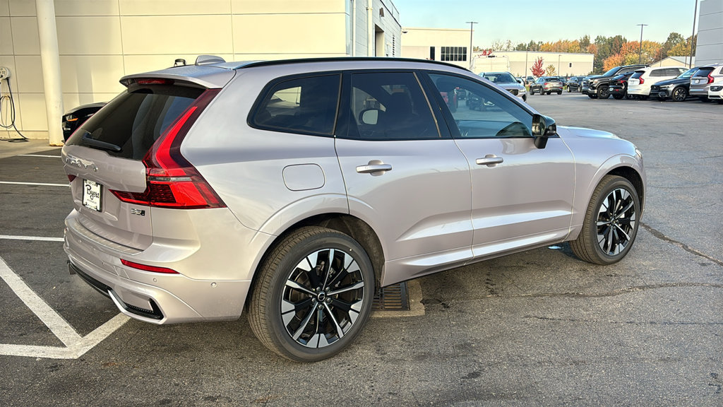 New 2027 Volvo XC60 B5 Plus AWD/4WD image 27