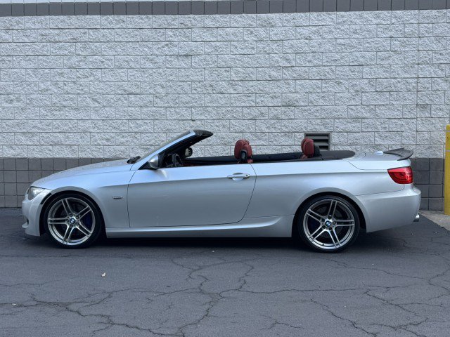 Used 2013 BMW 335is Convertible w/ Premium Pkg RWD image 13