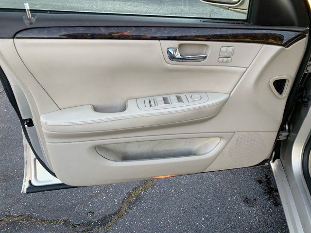 Used 2008 Cadillac DTS 1SH FWD image 9