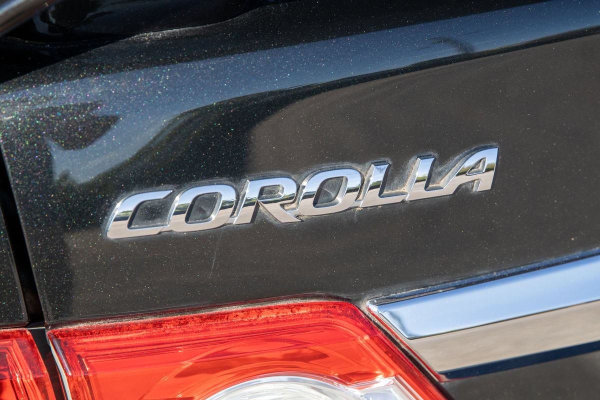 Used 2013 Toyota Corolla S FWD image 36