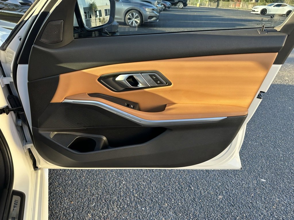 Used 2022 BMW 330e w/ M Sport Package image 21