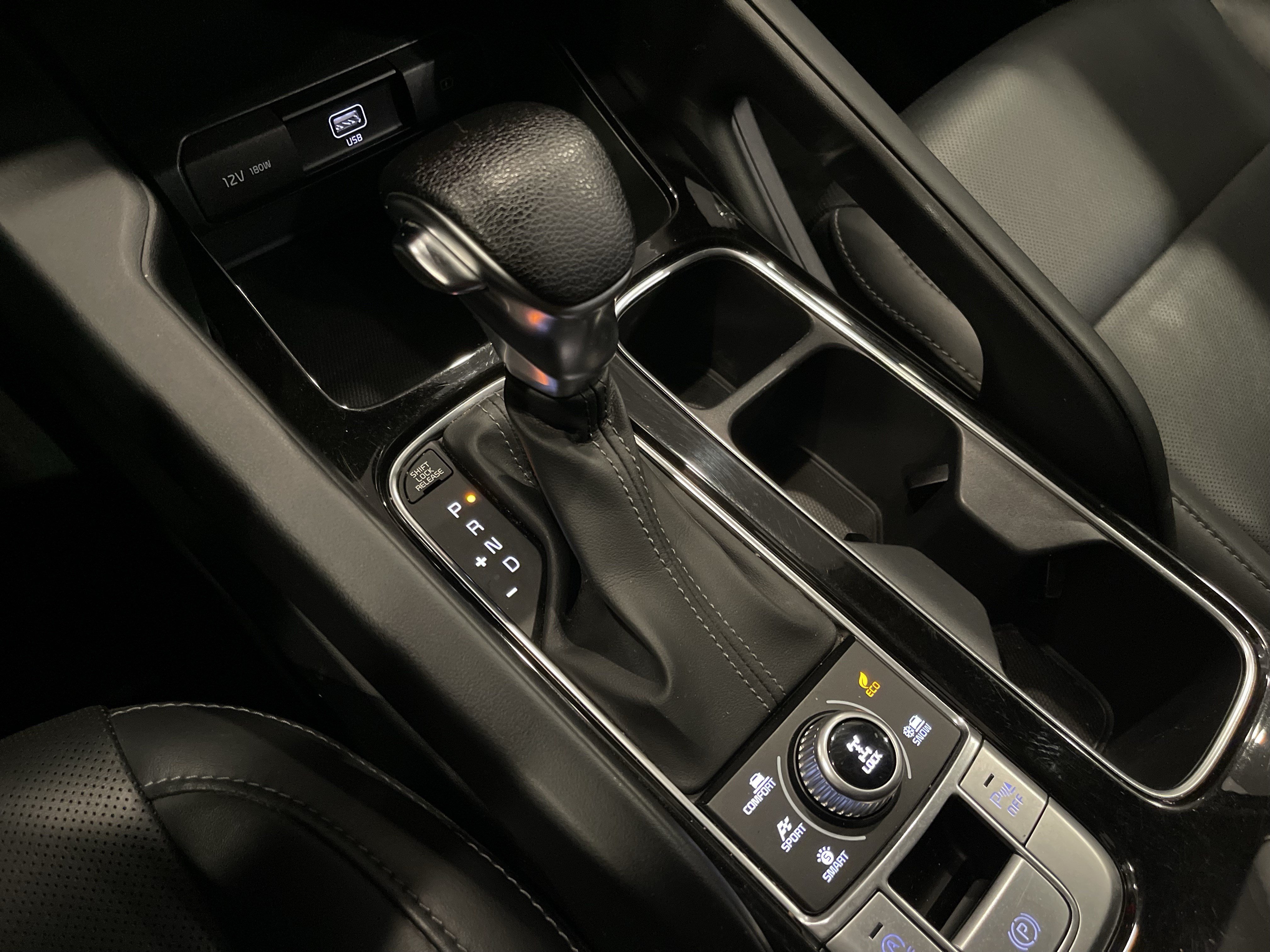 Used 2020 Kia Telluride LX AWD/4WD image 18