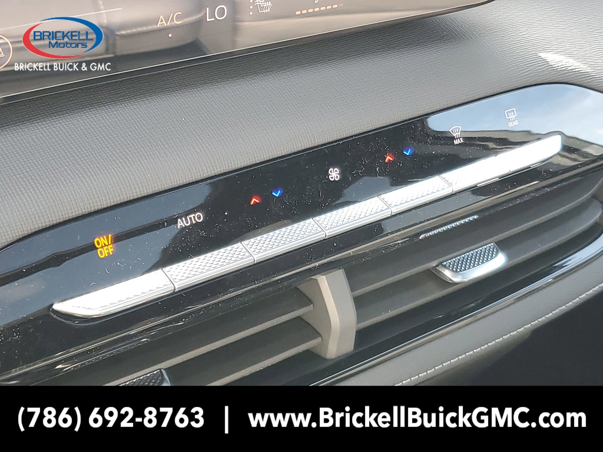 New 2026 Buick Enclave Sport Touring w/ Power Package FWD image 33