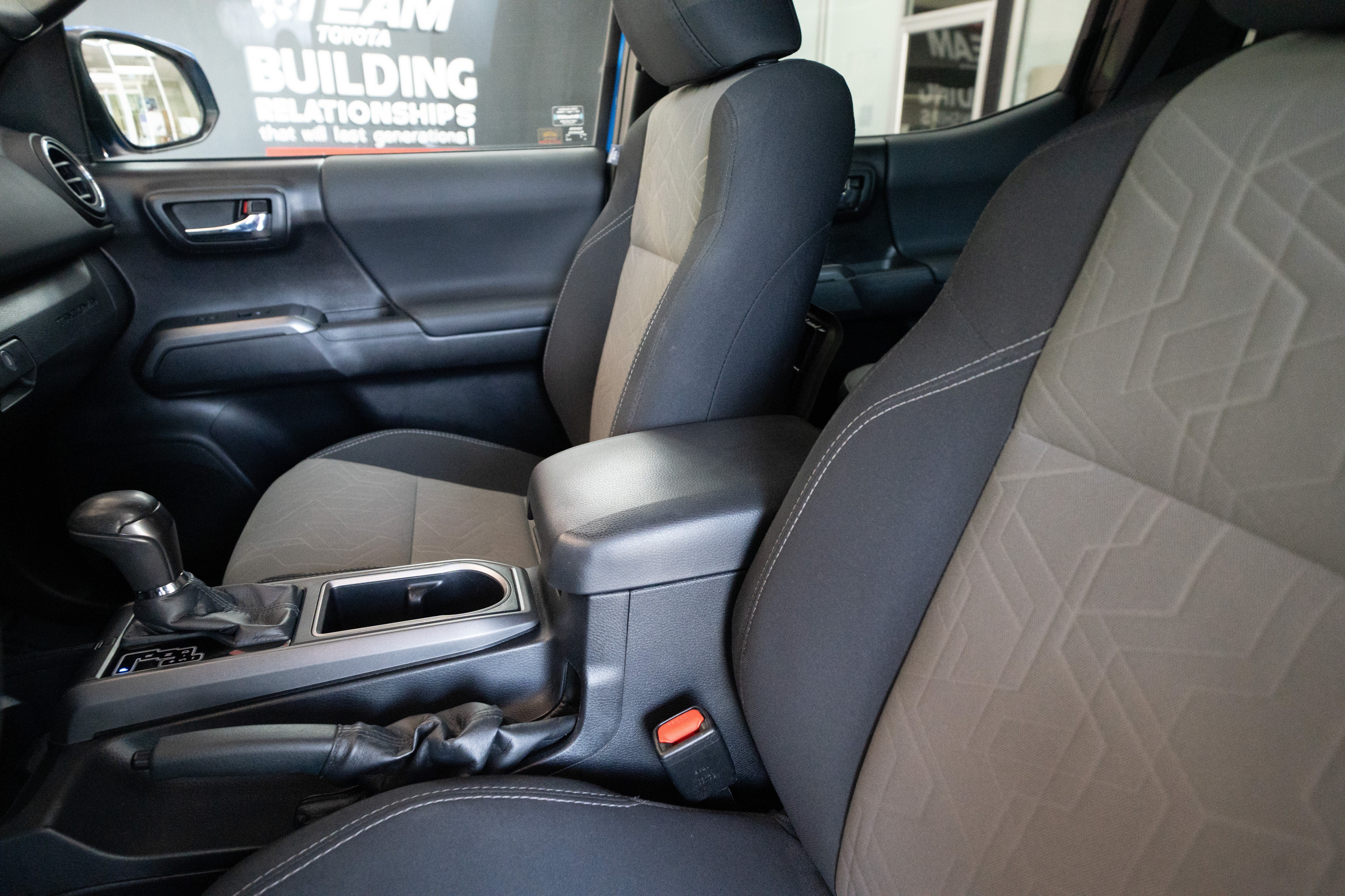 Used 2021 Toyota Tacoma TRD Sport AWD/4WD image 10
