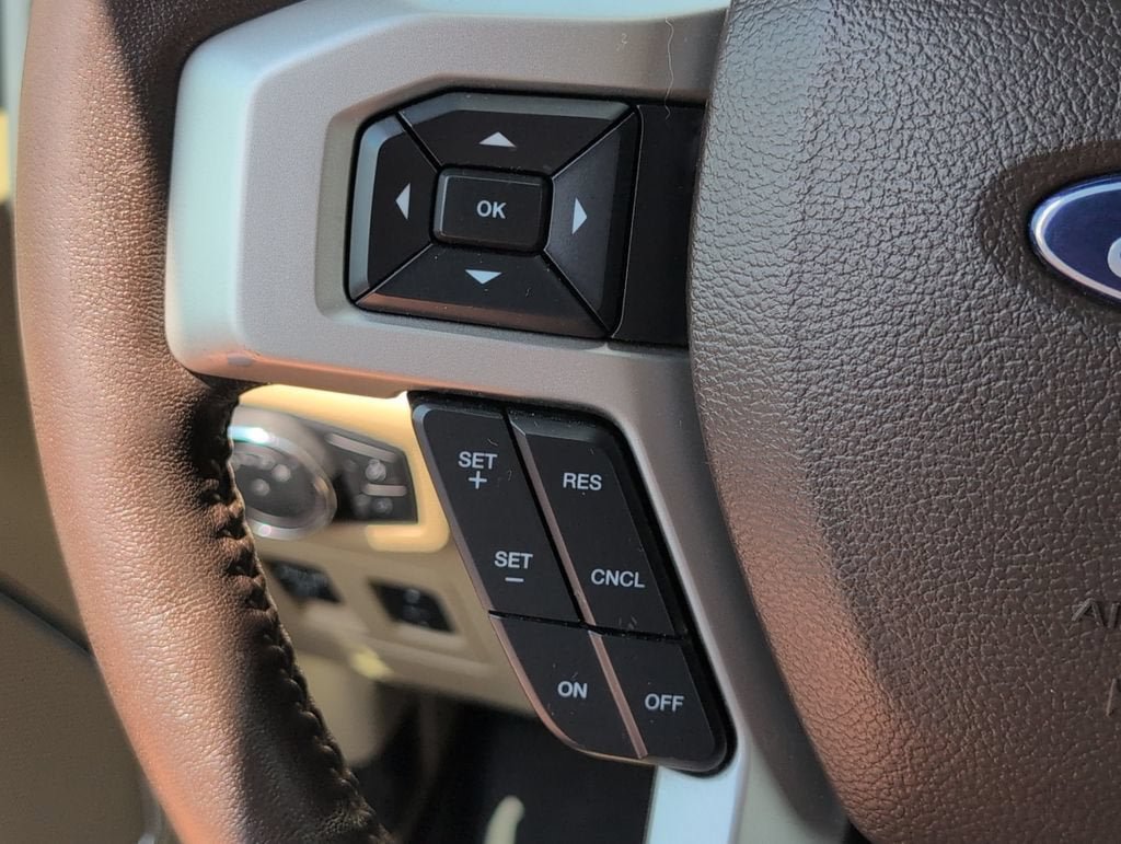 Used 2018 Ford F150 Lariat w/ Equipment Group 502A Luxury AWD/4WD image 30