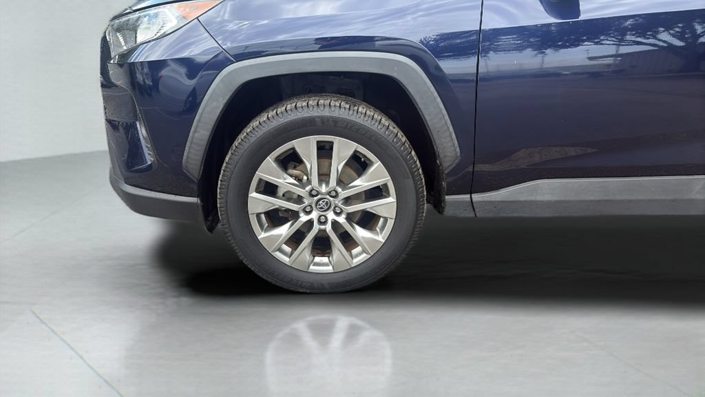 Used 2020 Toyota RAV4 XLE Premium AWD/4WD image 11