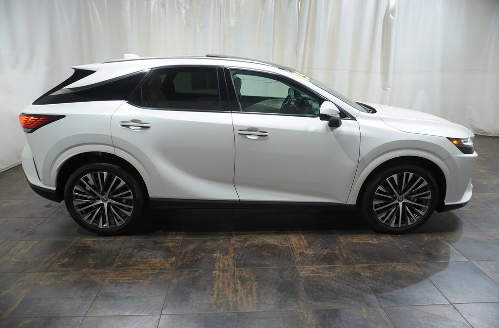 Used 2025 Lexus RX 350 Premium Plus w/ Convenience Package image 4