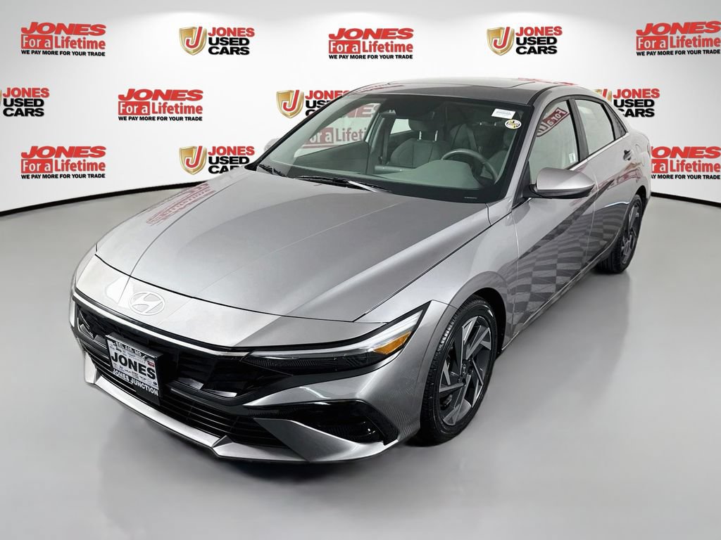 Certified 2024 Hyundai Elantra SEL w/ Convenience Package FWD image 15