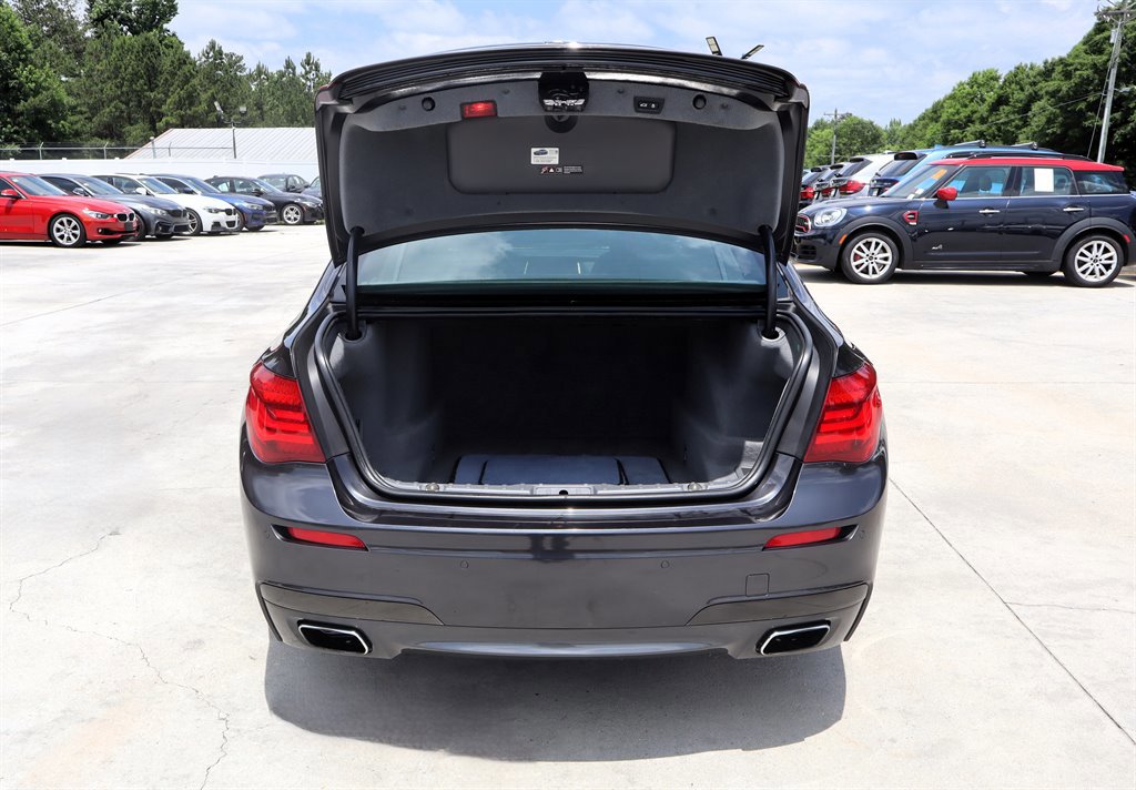 Used 2014 BMW 750Li RWD image 39