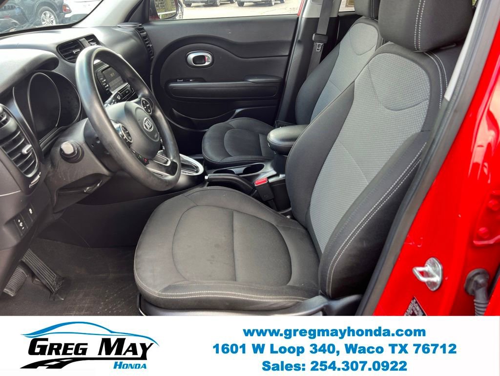 Used 2017 Kia Soul + FWD image 19