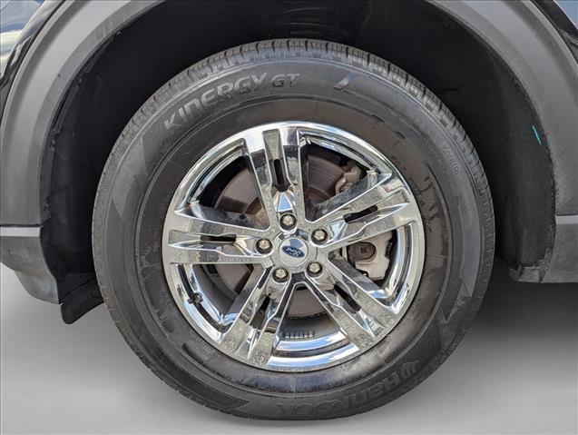 Used 2022 Ford Explorer XLT w/ Equipment Group 202A AWD/4WD image 9