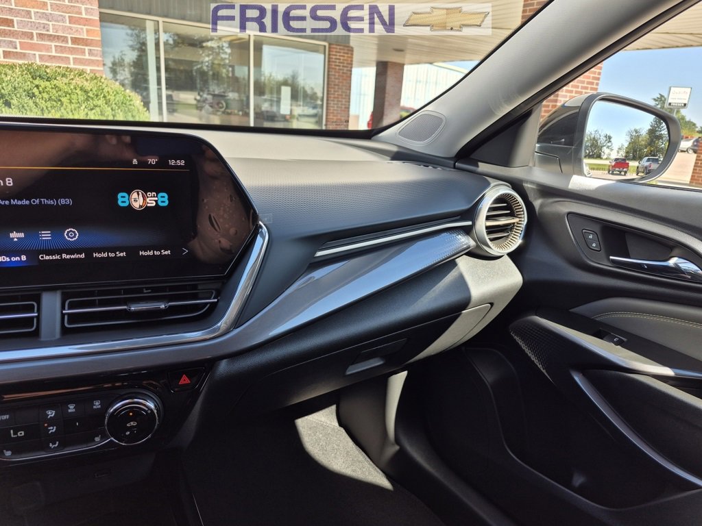 New 2026 Chevrolet Trax ACTIV image 24