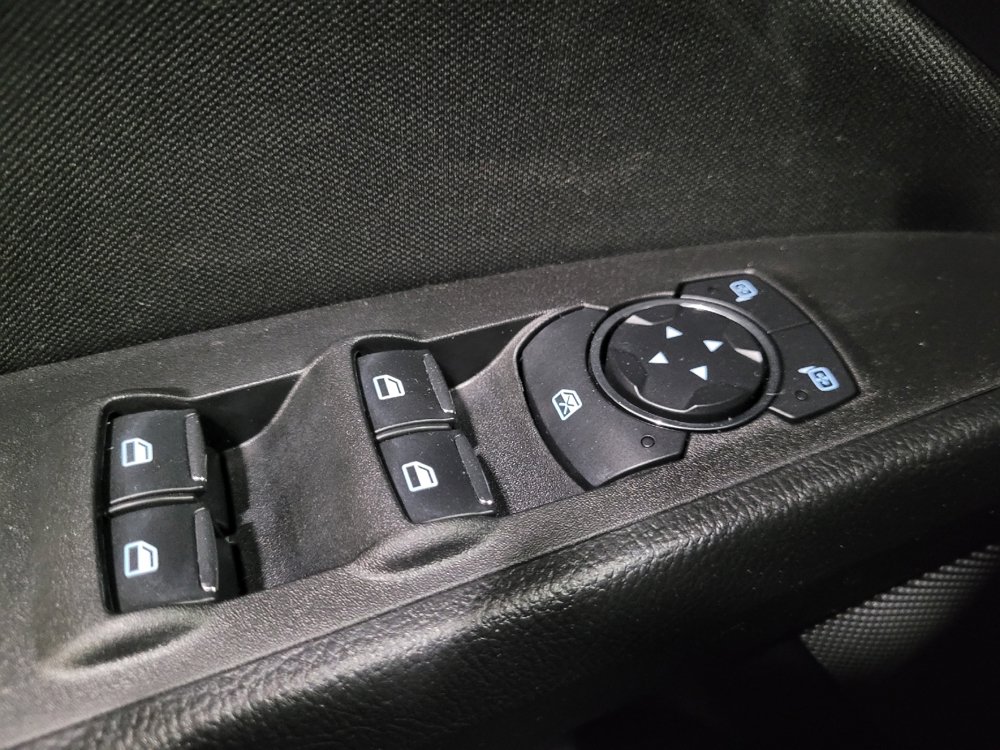Used 2019 Ford Fusion SE FWD image 27