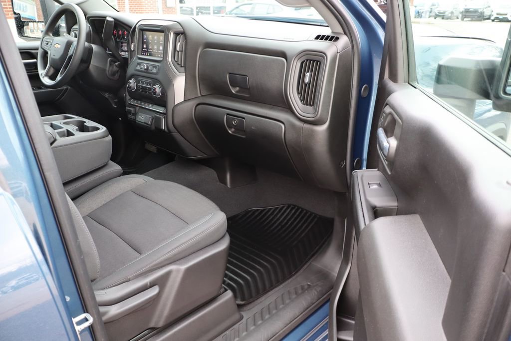 Used 2024 Chevrolet Silverado 2500 Custom w/ Custom Value Package image 47