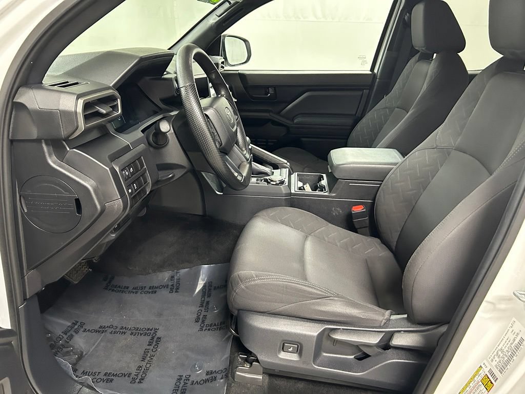 Certified 2024 Toyota Tacoma SR AWD/4WD image 11