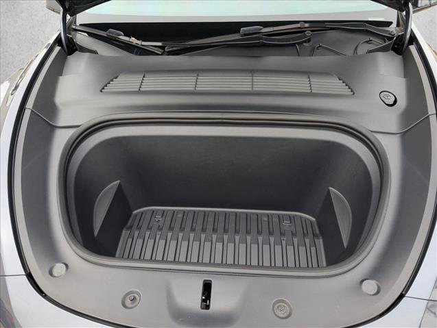 Used 2023 Tesla Model Y Long Range image 22