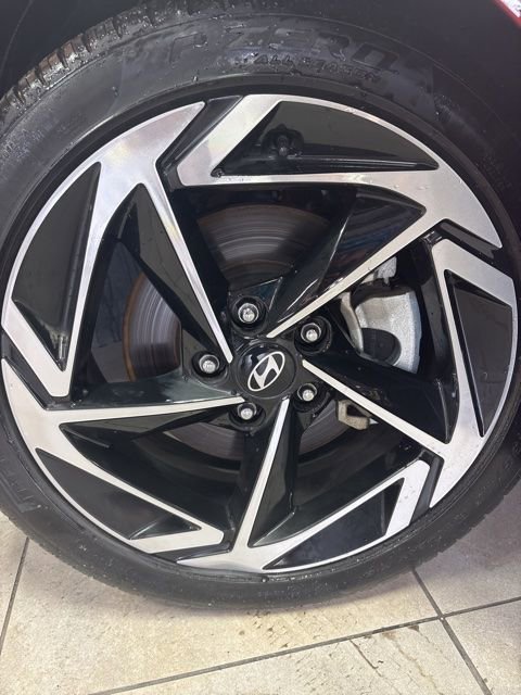 Used 2024 Hyundai Sonata SEL w/ Convenience Package FWD image 4