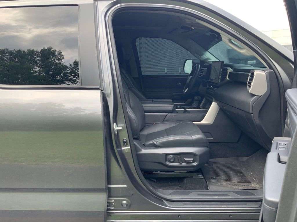 Used 2024 Toyota Tundra Limited w/ TRD Off-Road Package AWD/4WD image 28