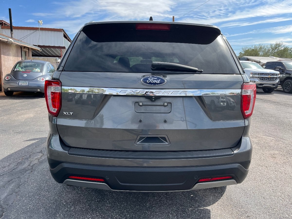 Used 2019 Ford Explorer XLT FWD image 6