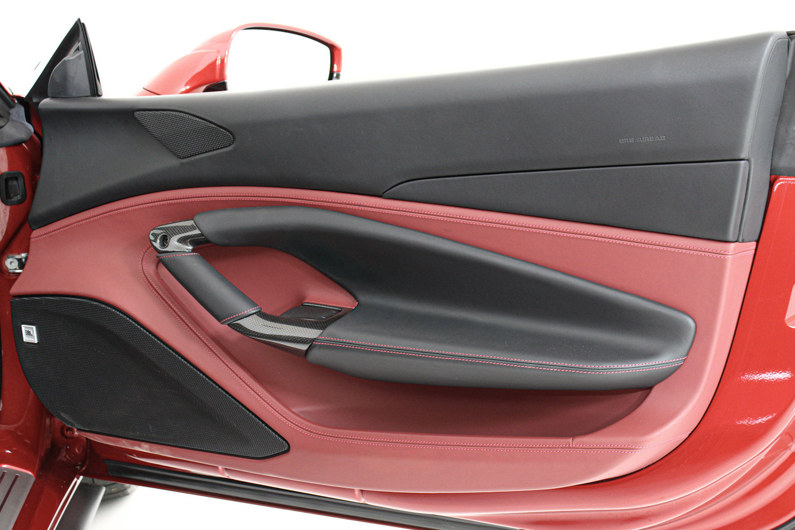 Certified 2023 Ferrari F8 Tributo RWD image 34