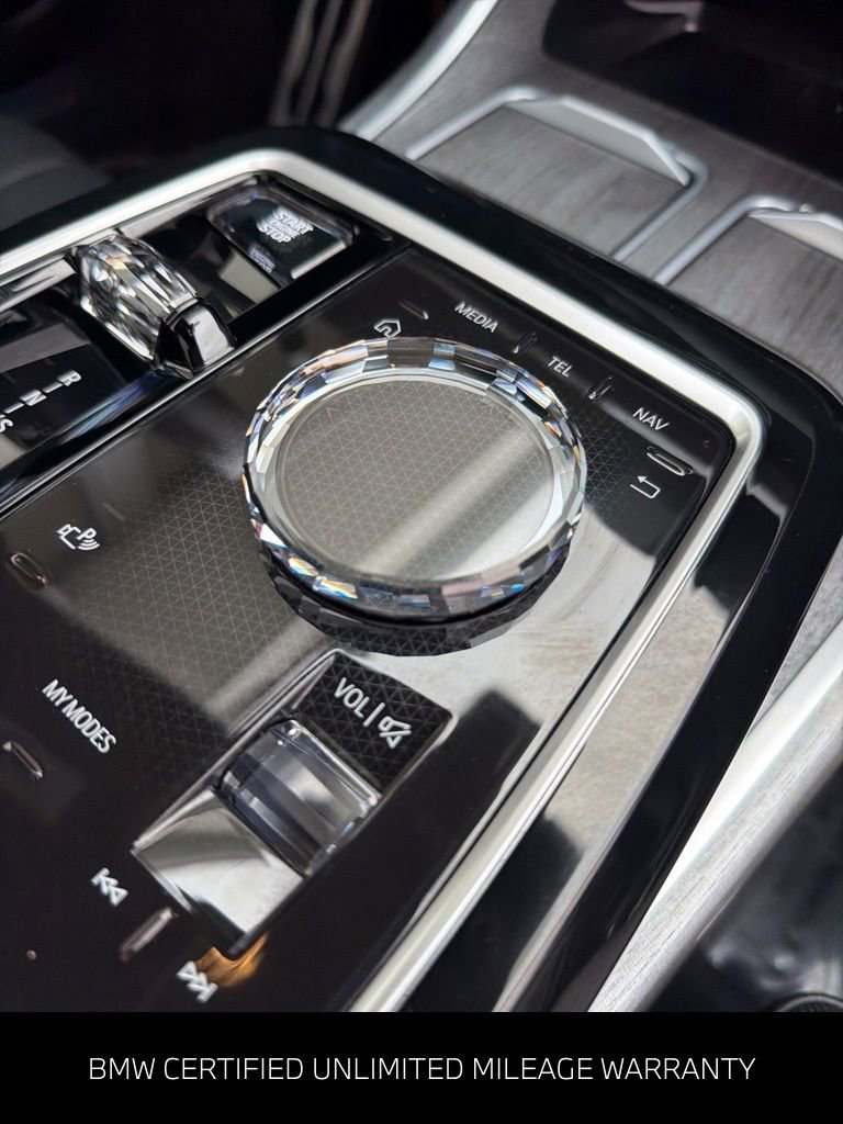 Certified 2024 BMW 760i xDrive w/ Executive Package image 40