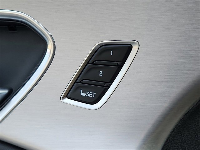 Certified 2025 Acura RDX w/ Technology Package image 27