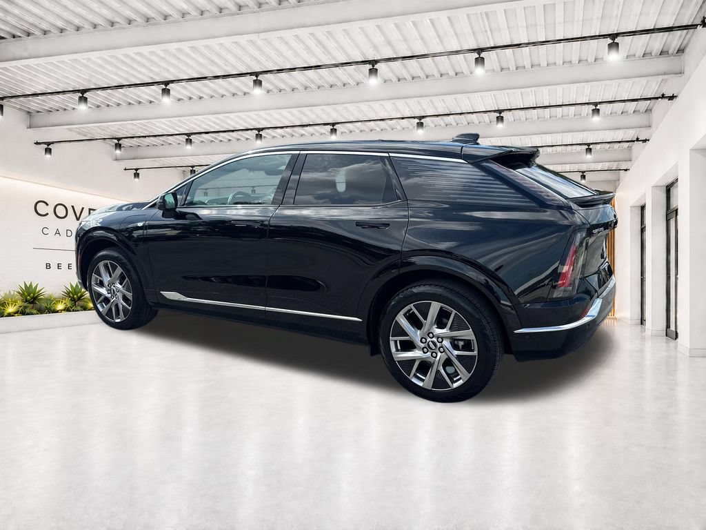 Used 2025 Cadillac Optiq Luxury 1 AWD/4WD image 7