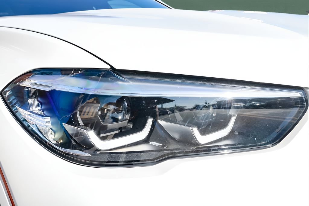 Used 2023 BMW X6 xDrive40i w/ M Sport Package image 42