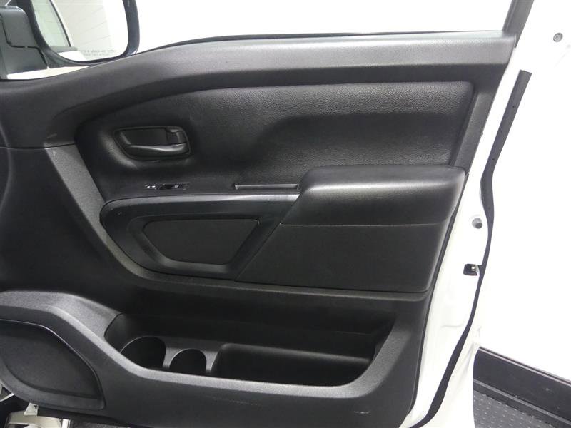 Used 2022 Nissan Titan S w/ S Utility Package image 17