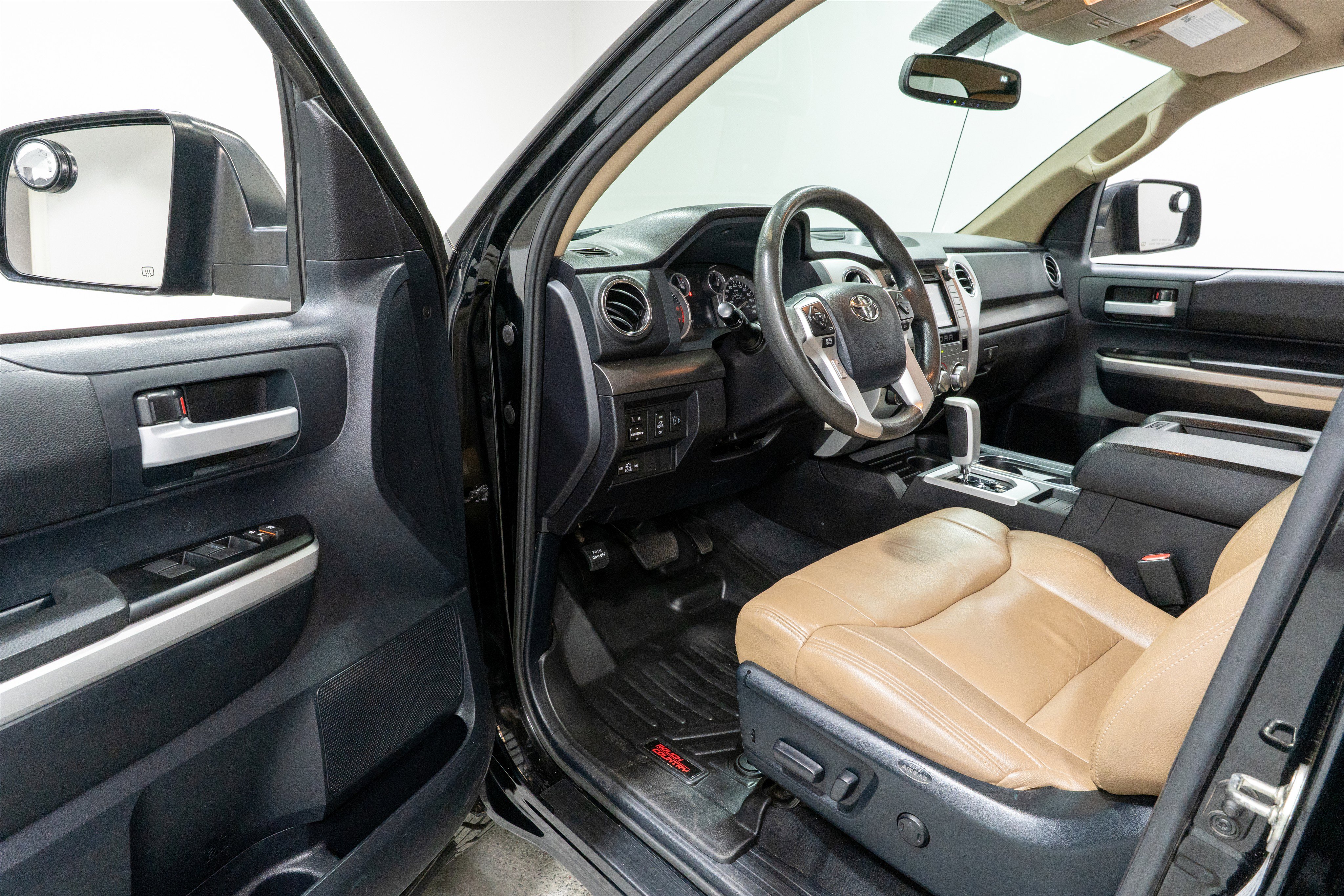 Used 2015 Toyota Tundra SR5 w/ TRD Off Road Package AWD/4WD image 11