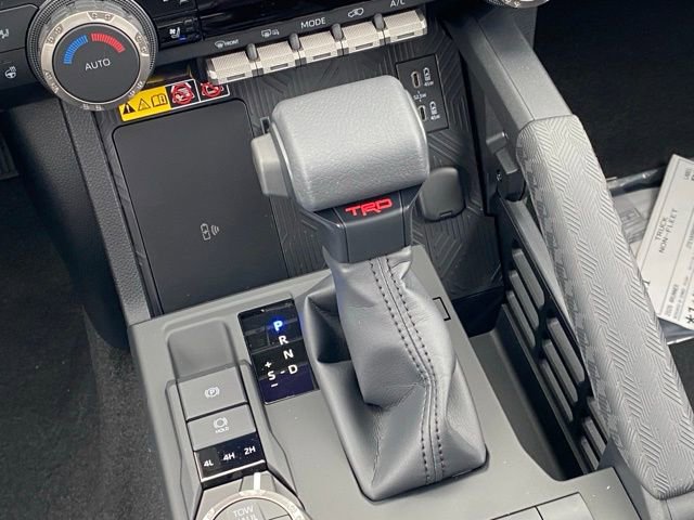 New 2026 Toyota 4Runner TRD Off-Road Premium AWD/4WD image 21