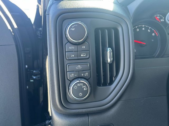 New 2026 Chevrolet Silverado 1500 Custom w/ Turbomax Blackout Package AWD/4WD image 13