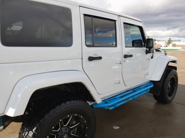 Used 2016 Jeep Wrangler Unlimited Sahara w/ Max Tow Package AWD/4WD image 9