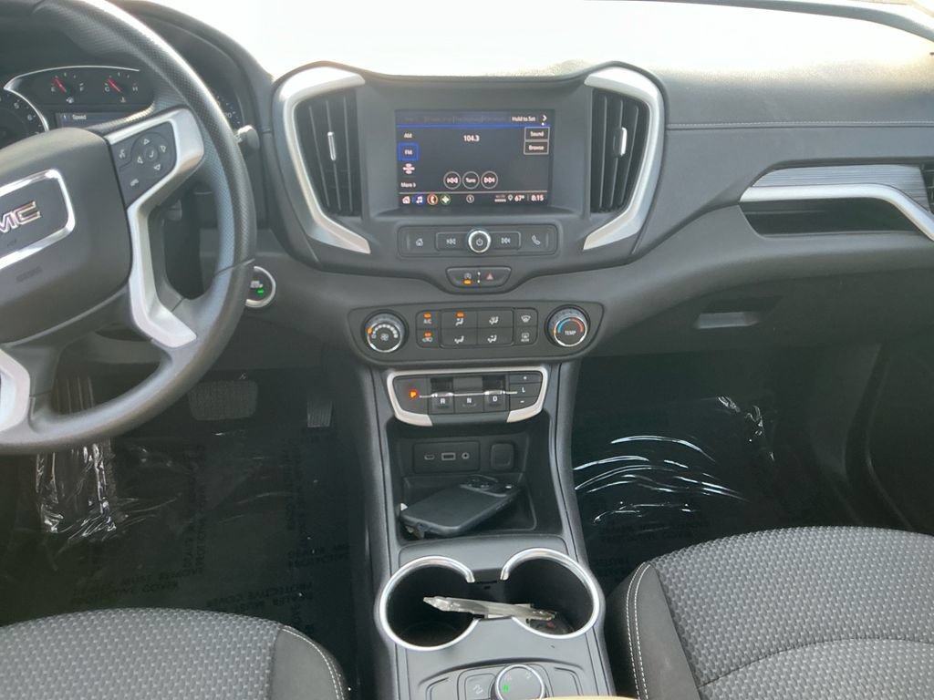 Used 2024 GMC Terrain SLE AWD/4WD image 11