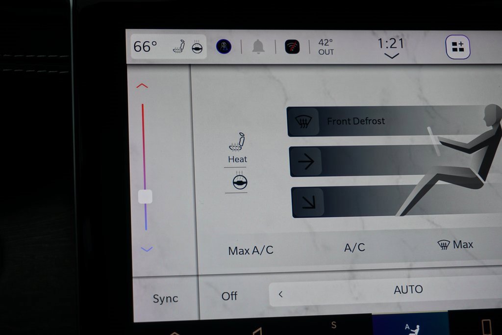 Used 2024 Jeep Grand Cherokee Limited w/ Black Appearance Package image 27