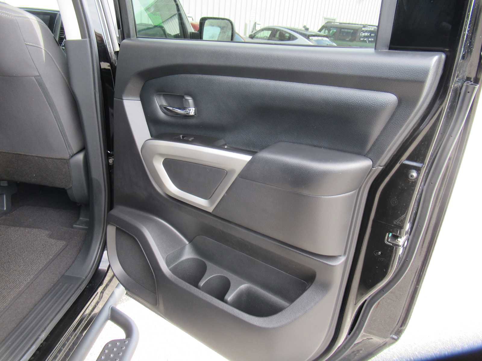 Used 2023 Nissan Titan SV w/ Accessory Utility Package image 20