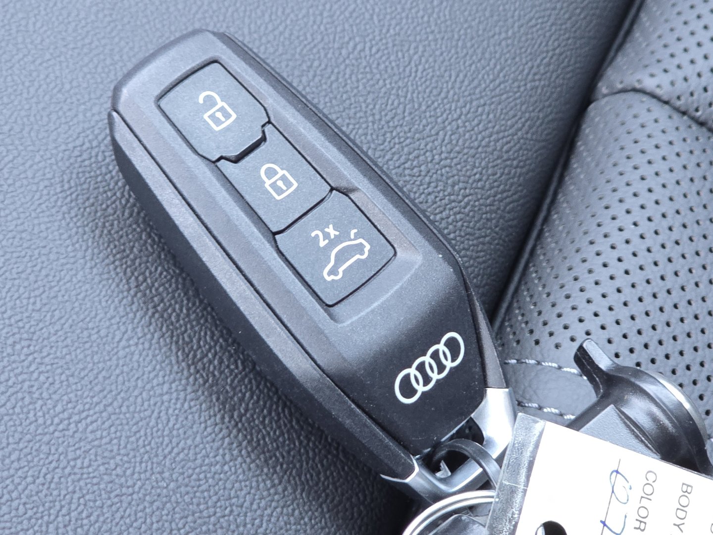Used 2025 Audi Q5 Premium Plus w/ Premium Plus AWD/4WD image 44