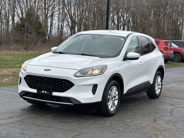 Used 2020 Ford Escape SE image 28