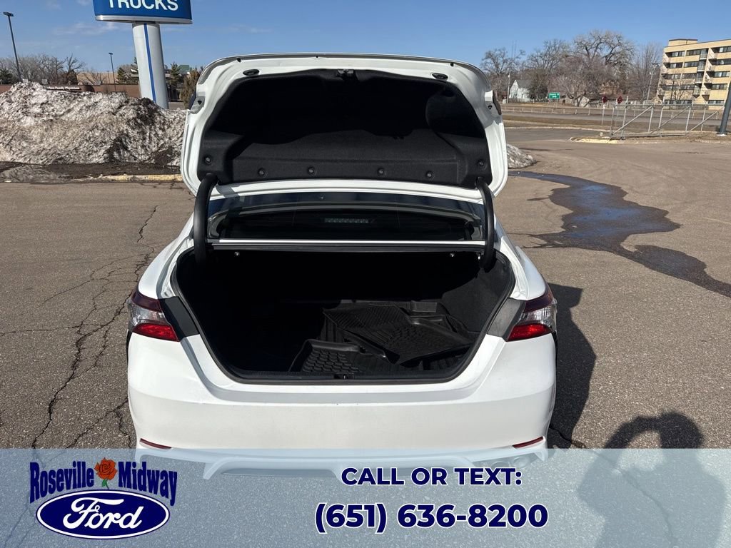 Used 2022 Toyota Camry SE w/ Convenience Package image 35