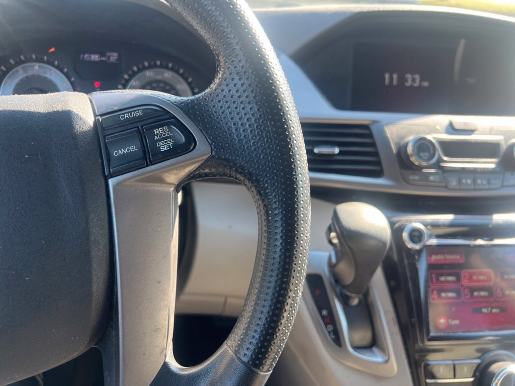 Used 2017 Honda Odyssey SE image 12