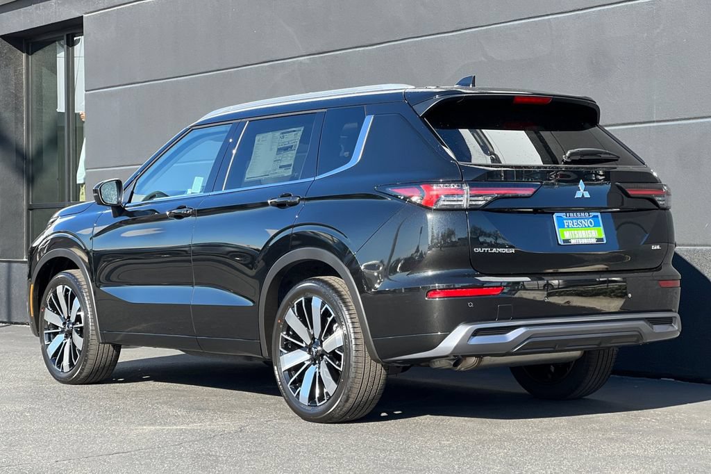 New 2026 Mitsubishi Outlander SEL FWD image 7