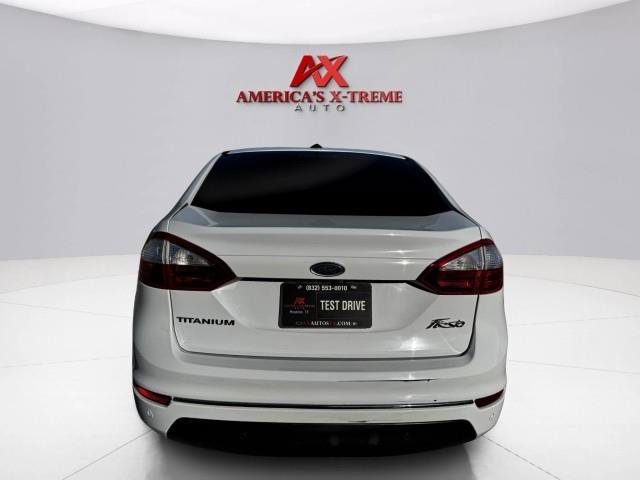Used 2014 Ford Fiesta Titanium FWD image 5
