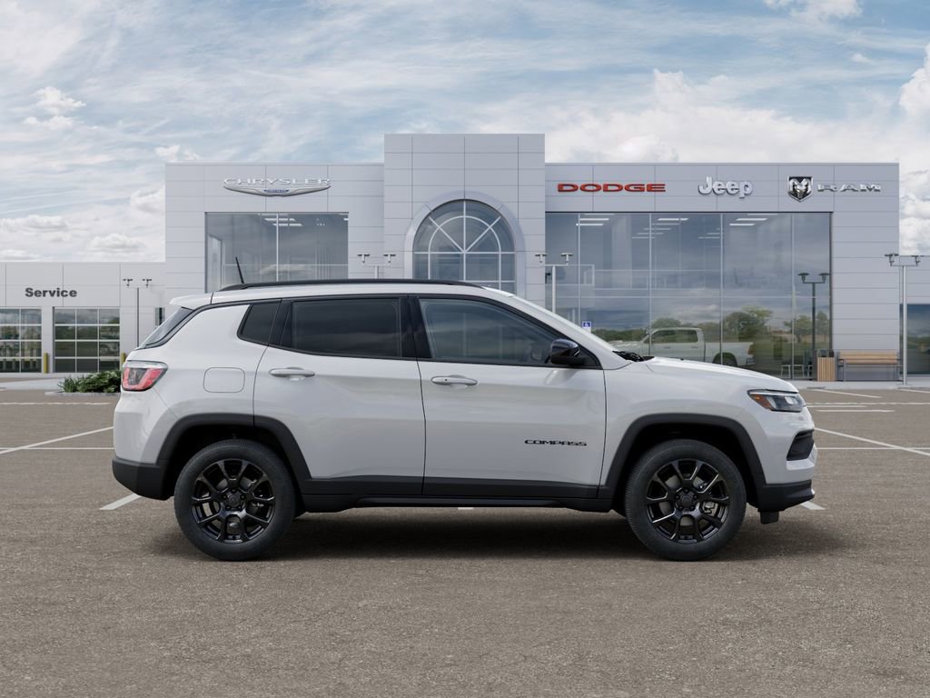 New 2026 Jeep Compass Latitude image 24