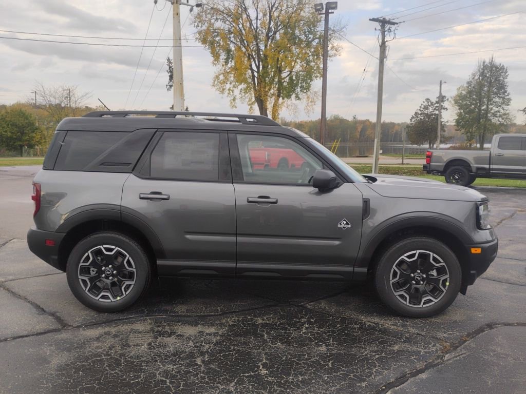 New 2025 Ford Bronco Sport Outer Banks w/ Outer Banks Tech Package+ image 4