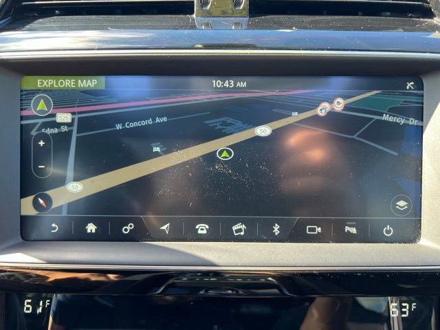 Used 2020 Jaguar F-PACE Premium image 35