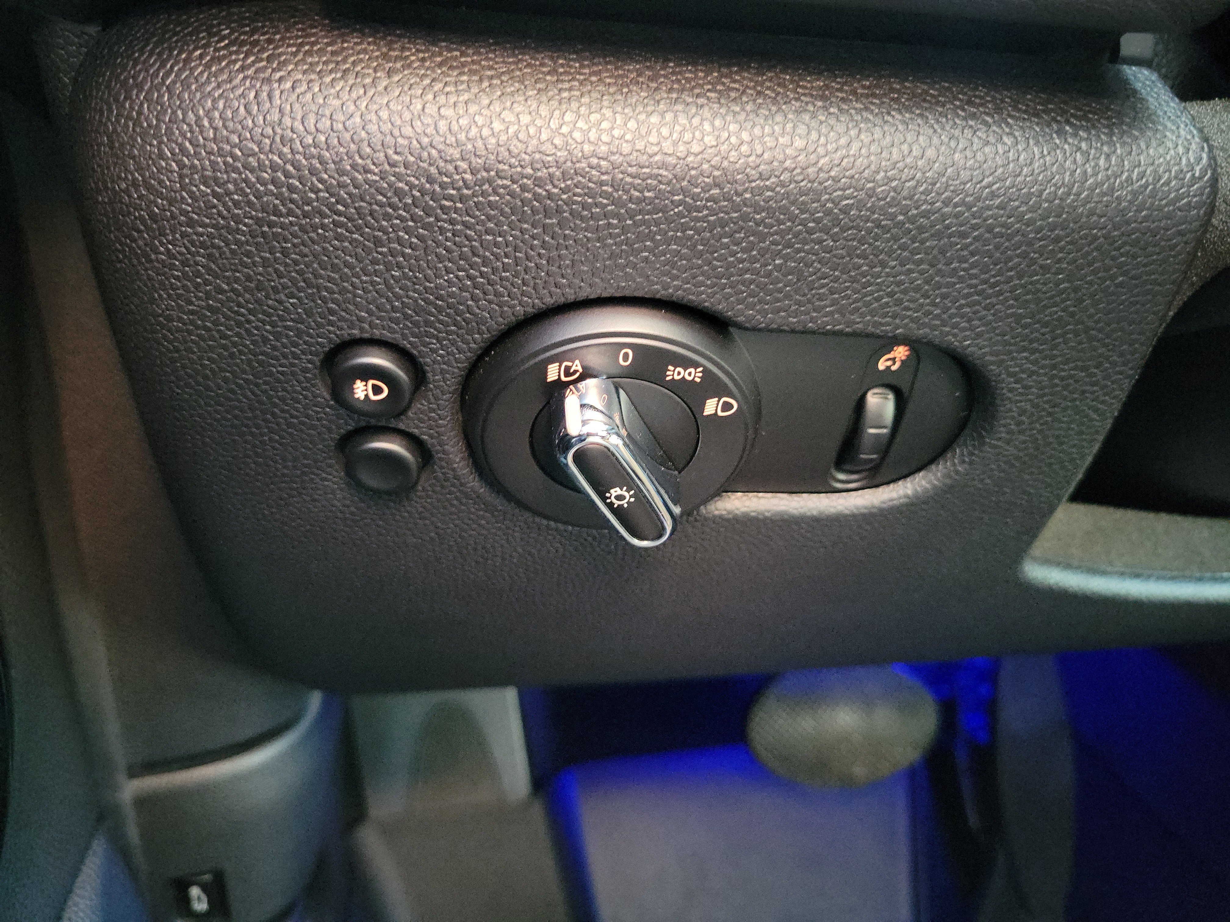 Used 2021 MINI Cooper S w/ Coral Red Edition FWD image 24